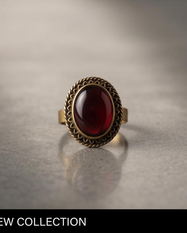 Vintage Antique Gold Oval Ruby-Red Statement Ring – Braided Edge Detail