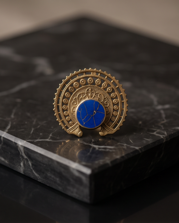 Vintage Antique Gold Lapis Blue Statement Ring – Sunburst Textured Design
