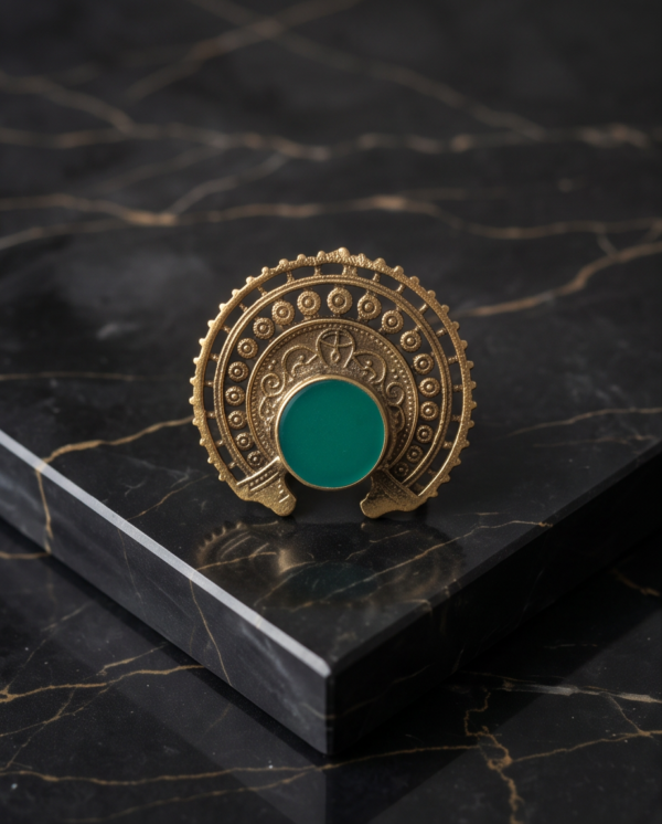 Vintage Antique Gold Green Enamel Statement Ring – Sunburst Textured Design