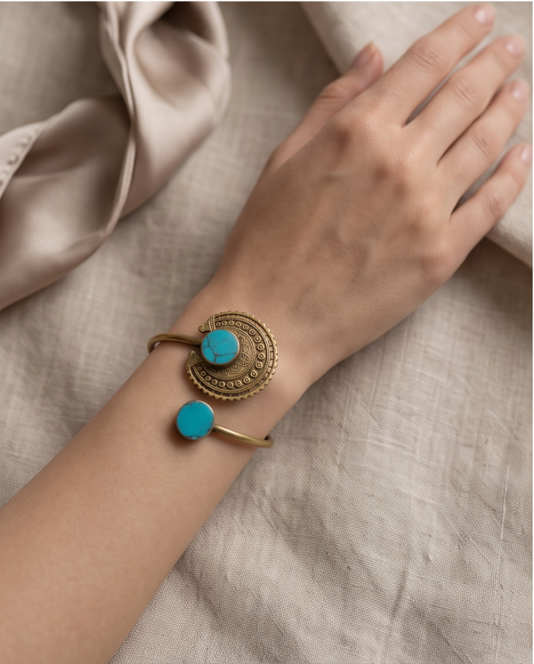 Bohemian Medallion Turquoise Copper Cuff Bracelet — Open Bangle