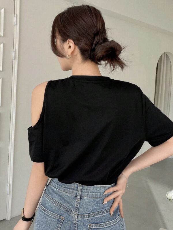 Black Cold-Shoulder Oversized T-Shirt — Cut-Out Shoulder Basic Tee