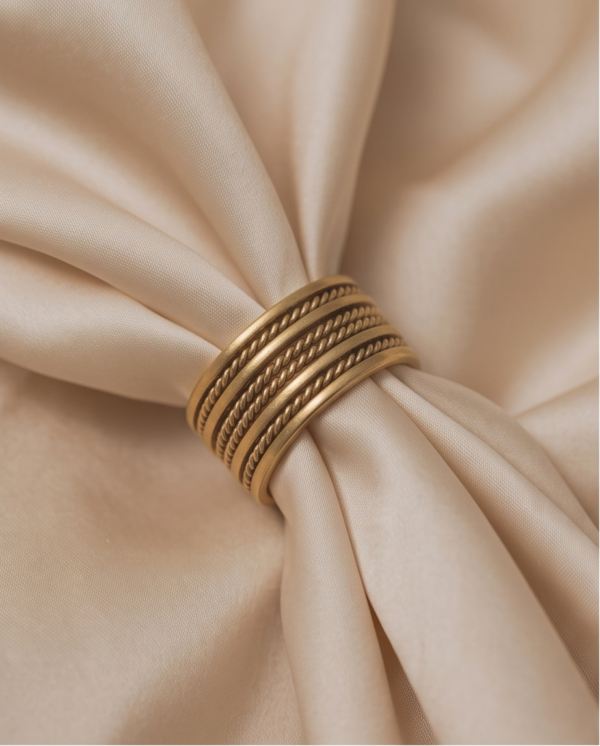 Vintage Gold-Tone Multi-Row Rope Ring – Layered Braided Design