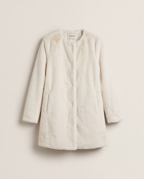 Stradivarius Faux Fur Collarless Coat – Cream/Ivory, M