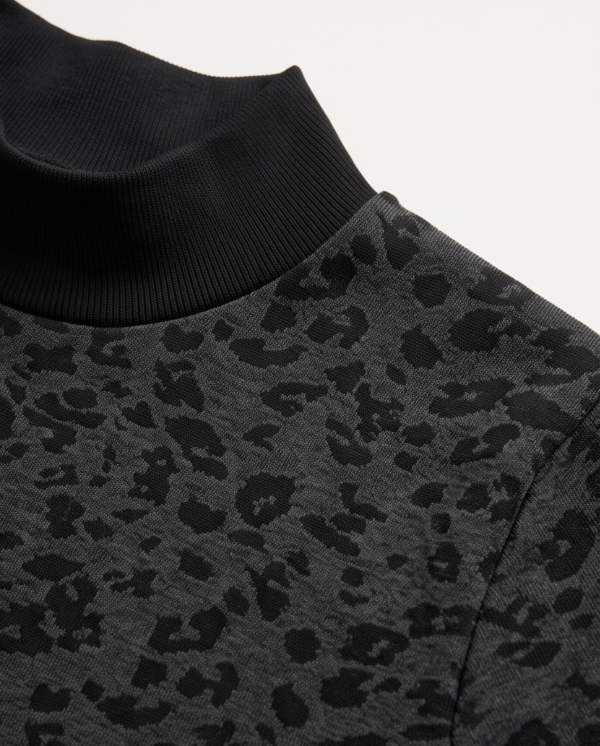 Souluxe Leopard Print Seamless Mock Neck Long Sleeve Top – Black/Charcoal